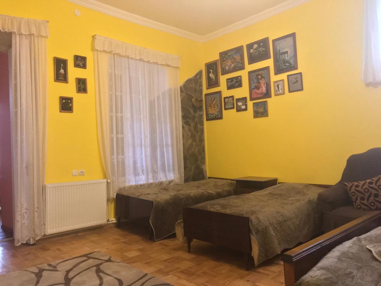 Gamsakhurdia Street Borjomi Eksteriør billede